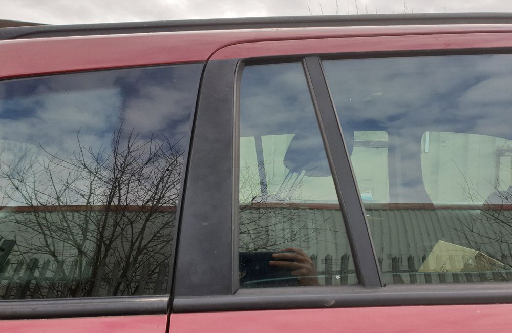 Vauxhall Zafira Club 16V Quarter Window Glass Drivers Rear Door